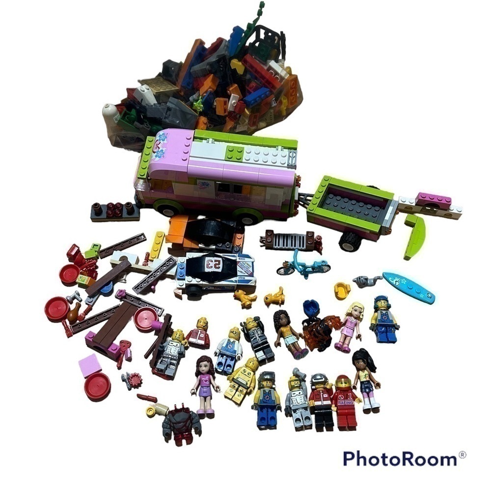 Legos Lot Adventure Camper Trailer Mini Figures Lot Spin Wear Race Car Building